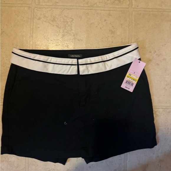 Women's Foldover Chino Skort - Wild Fable™ Size 6 - Picture 2 of 6